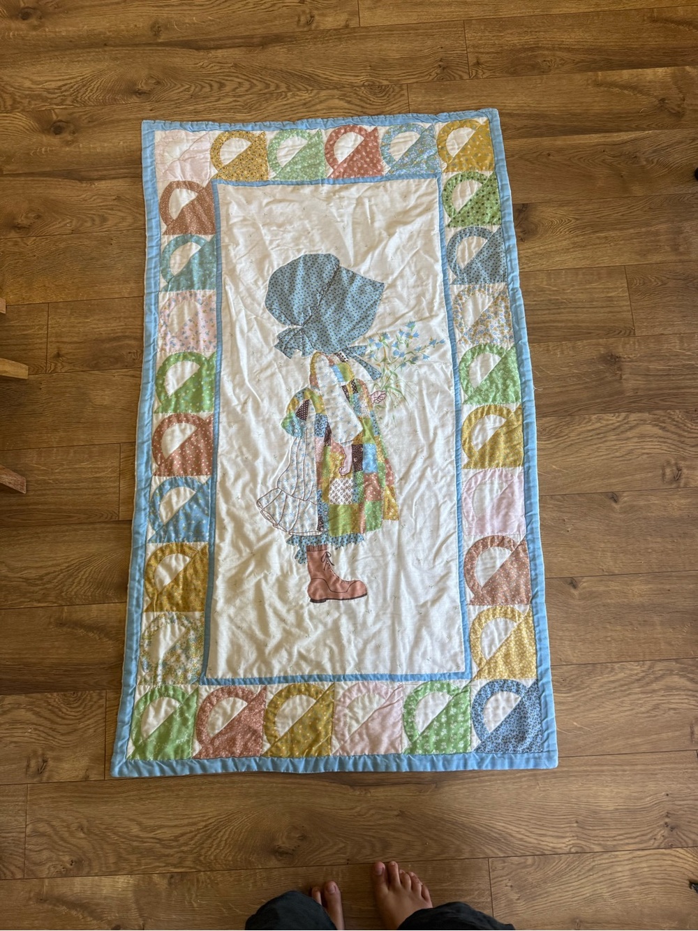 Handmade Pastel Sunbonnet Girl Patchwork Baby Quilt - Blue Trim